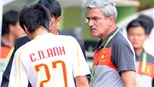 HLV Calisto: “Trọng tài có ác ý với Olympic VN”